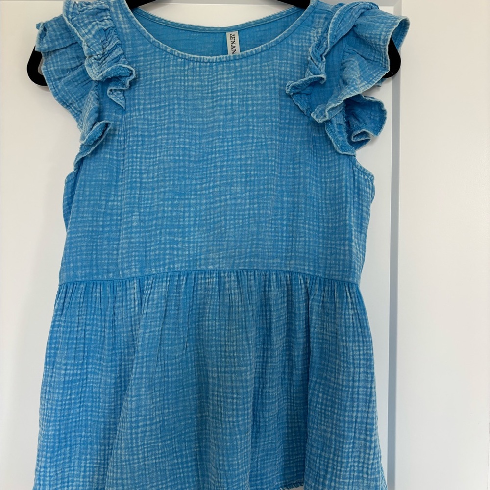 Zenana Outfitters Light Blue Textured Top